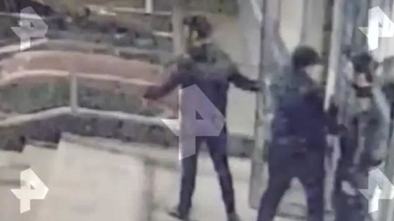 Rusiyada azərbaycanlılar arasında silahlı münaqişənin görüntüləri (VİDEO)
