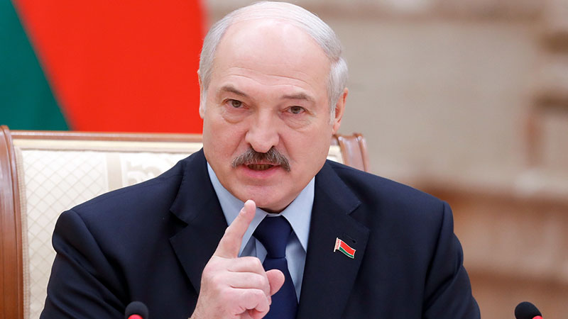 Lukaşenko: “Rusiya Belarusu böyrü üstə qoydu”