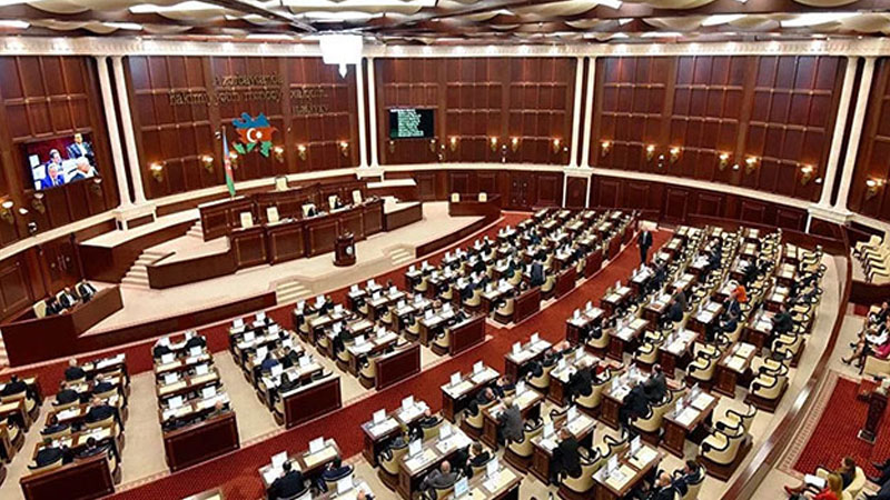 Milli Məclisin plenar iclaslarının saatı dəyişdi