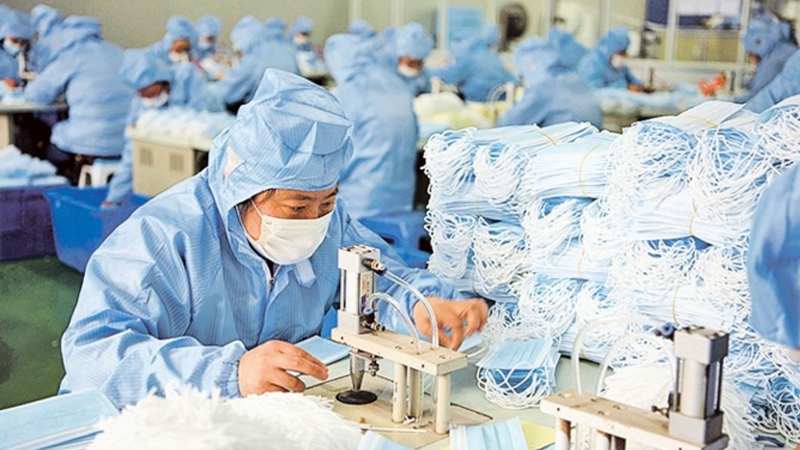 Maska satışında rekord artım: qlobal istehsalın yarısı Çinin payına düşür