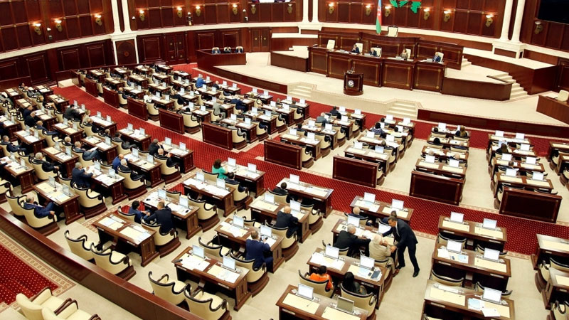 Milli Məclisin plenar iclasının vaxtı dəyişdirildi