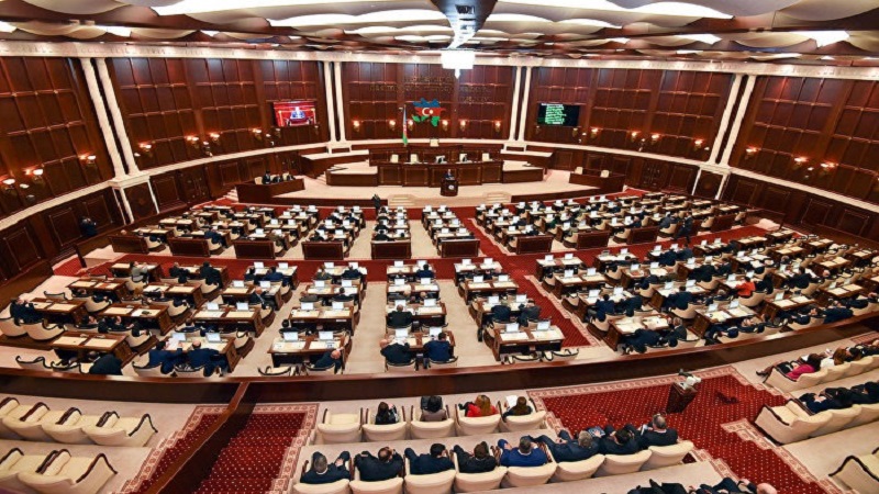 Parlament bəzi qanunlara dəyişiklik edir