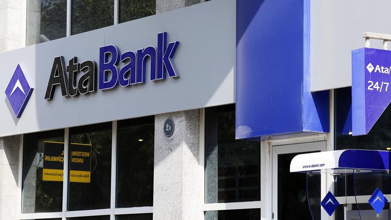 “AtaBank” əmanətçilərə möhürsüz çıxarış verir: Mərkəzi Bank ya unudub, ya da... (ŞƏRH) 
