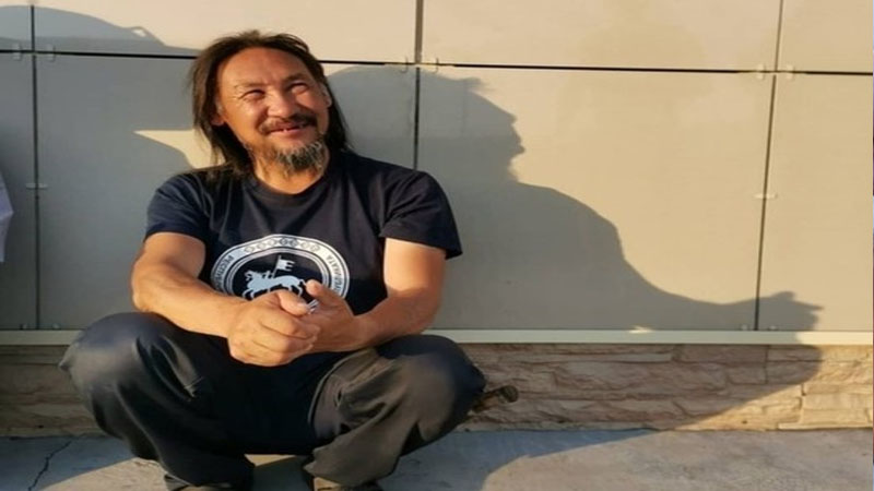 “Putini qovan” Yakutsk şamanı ruhi xəstəxanaya göndərildi