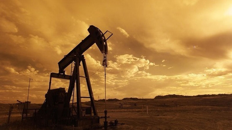 Səudiyyə Ərəbistanı OPEC+ ölkələrini neft müharibəsi ilə hədələdi