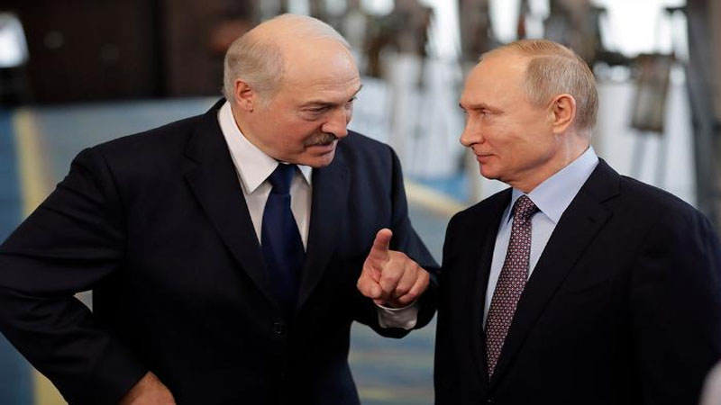 Lukaşenkonun Putinə qarşı açıq və sərt çıxışlarının pərdəarxası (TƏHLİL)