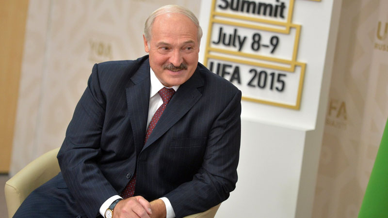 Lukaşenko: COVİD-19 siyasi və iqtisadi müharibədir