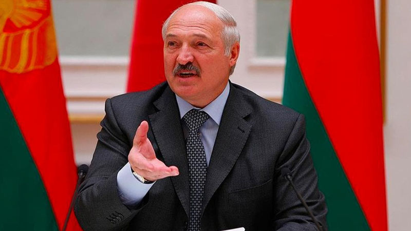 Lukaşenko: “Tixanovskayanı qorumaq üçün dərhal KQB-ni göndərdim”