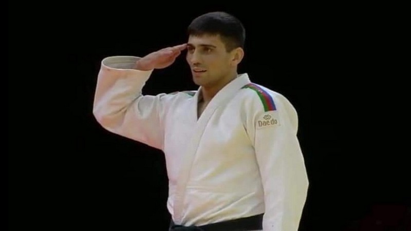 Rüstəm Orucov qızıl medal qazandı (FOTO)