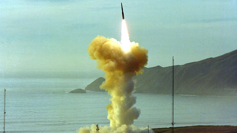 ABŞ III qitələrarası ballistik raketinin sınağını uğurla başa vurdu (FOTO)