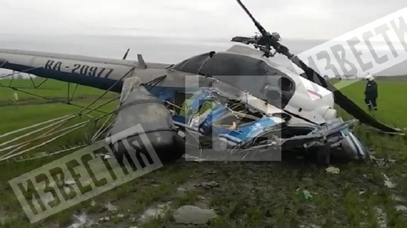 Rusiyada helikopter sərt eniş etdi, pilot öldü (VİDEO)