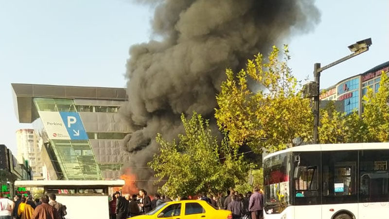 Bakının mərkəzində ticarət obyektlərində baş verən yanğın söndürüldü (YENİLƏNİB/FOTO/VİDEO)