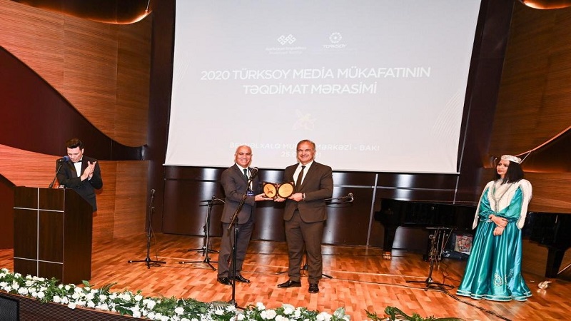 Hüseyin Altınalan 2020 TÜRKSOY Media Mükafatına layiq görüldü (FOTO)