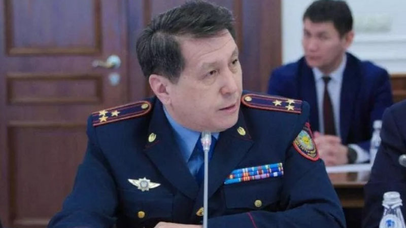 Qazaxıstanda beş gün əvvəl komendat təyin edilən general-mayor intihar etdi (VİDEO)