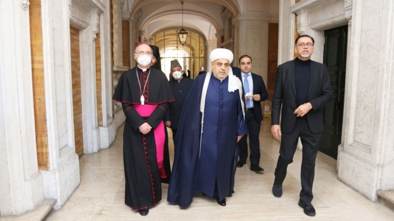 Şeyx Heydər Əliyev Fondunun Vatikan və Romada bərpa etdiyi abidələrə baş çəkdi (FOTO)