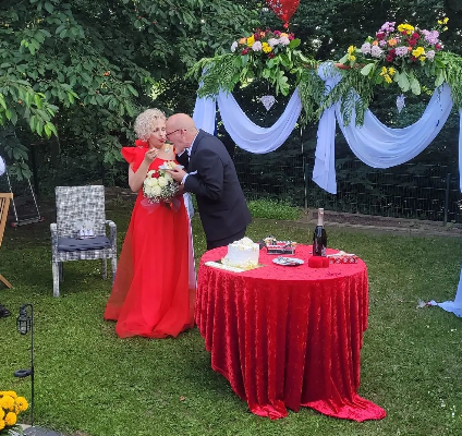 ANS-in ke&ccedil;miş əməkdaşı Almaniya vətəndaşı ilə evləndi (FOTO)
