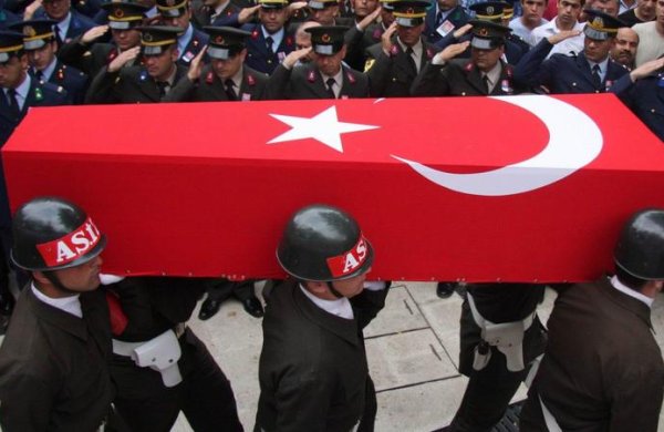 Türkiyə ordusu şəhid verdi - 12 terrorçu zərərsizləşdirildi