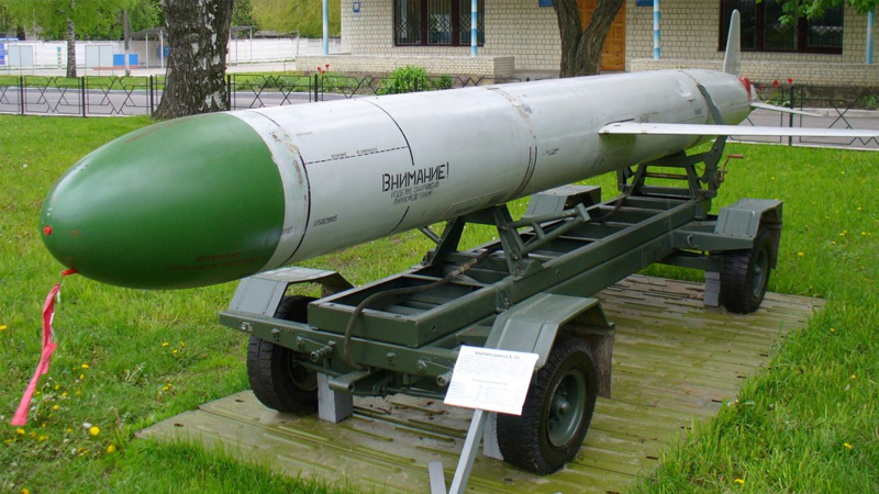 Rusiya Kiyevə nüvə başlığının imitatorunu daşıyan raket atıbmış (FOTOLAR)