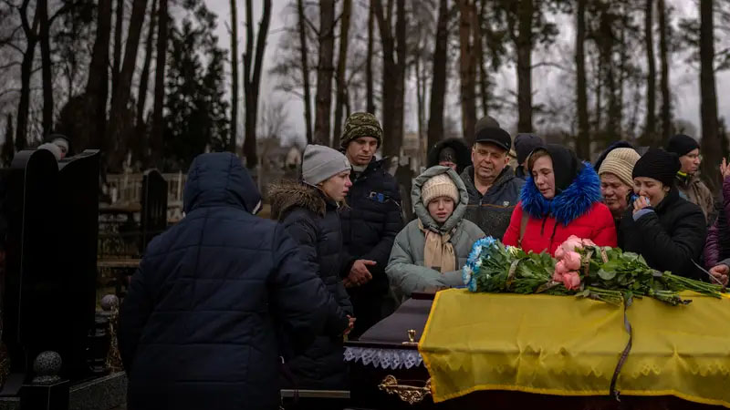 Macarıstan XİN Ukraynada münaqişəsinin sona çatmasının məcburi şərtini açıqladı