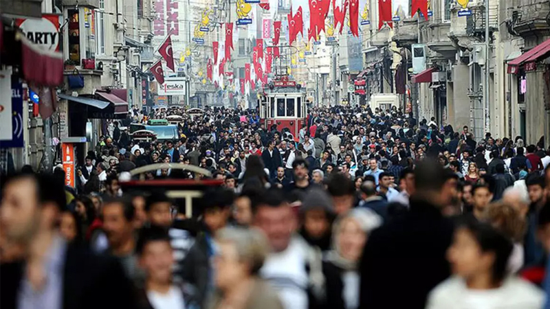 İstanbulun əhalisi 15 milyonu ötdü