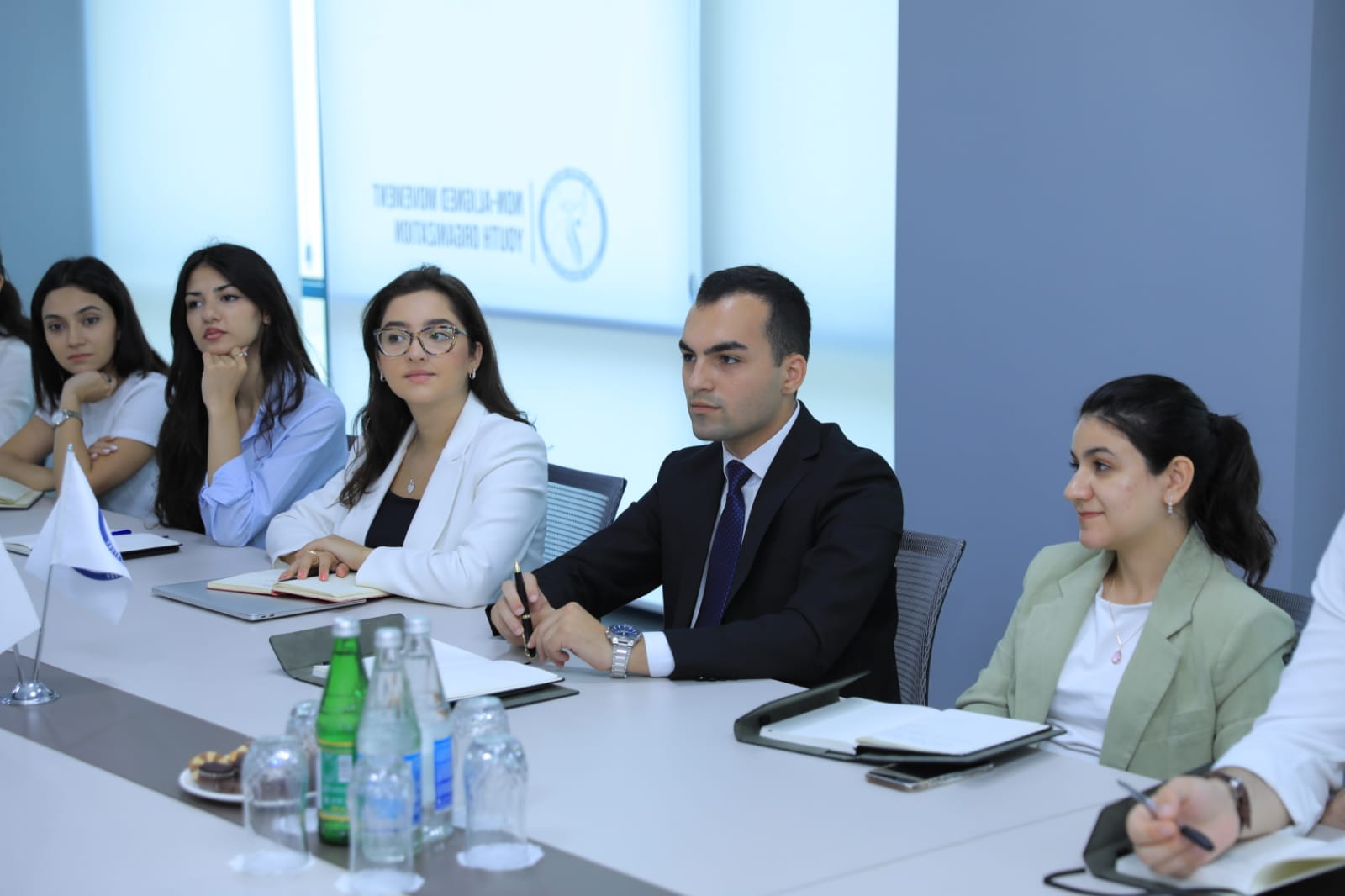 “Davam” Qoşulmama Hərəkatı Gənclər Təşkilatının mənzil qərargahında olub (FOTO)