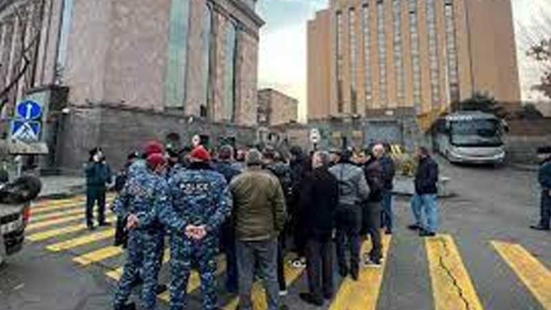 Rusiyanın Ermənistan səfirliyi Moskvaya ünvanlanan qınaqlara cavab verdi – Mətn
