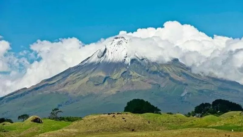 Yeni Zelandiyada alpinist 600 metr yüksəklikdən yıxıldı, yüngül xəsarət aldı