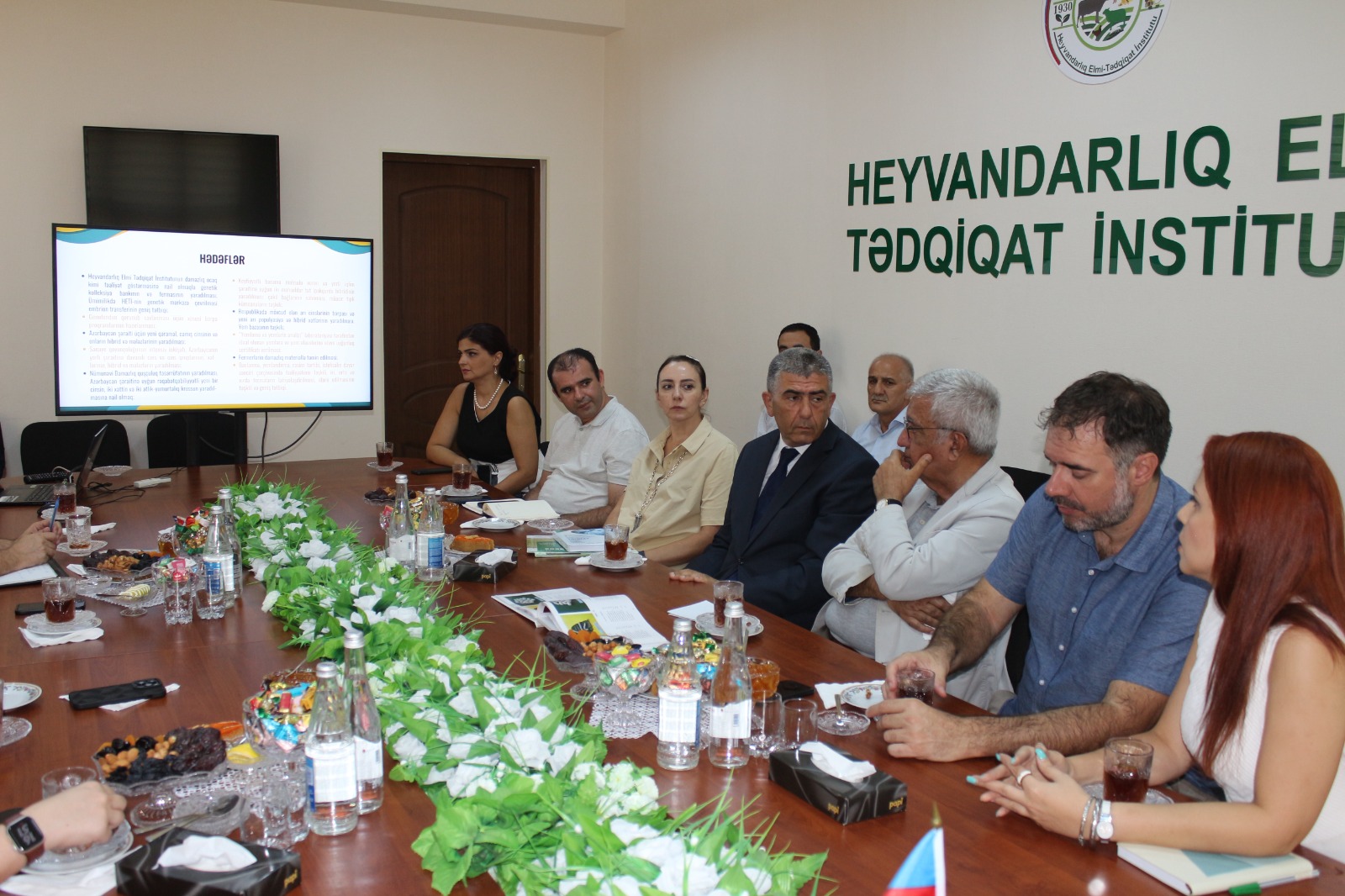 ADA Universitetinin nümayəndə heyəti Mərkəzin fəaliyyəti ilə tanış oldu (FOTO)