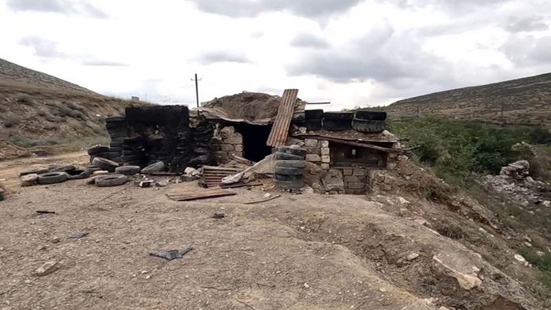 Tərtər rayonu Canyataq yaşayış məntəqəsinin yaxınlığında tərk edilmiş döyüş mövqeyi (VİDEO)