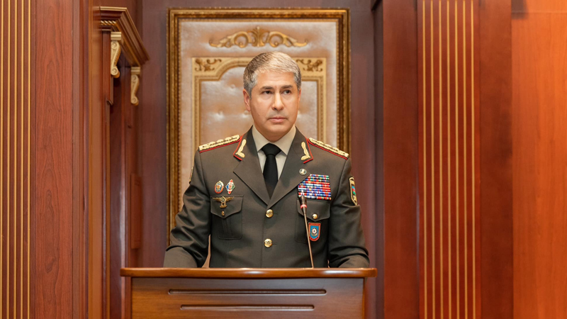Vilayət Eyvazov generalı vəzifədən azad etdi (FOTO)