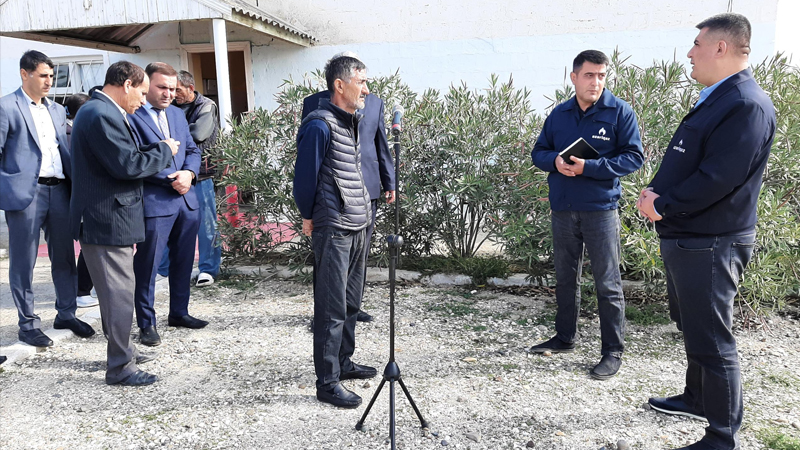 Atbulaq kəndinin sakinləri həftənin ilk “Açıq mikrofon”unda (FOTO)