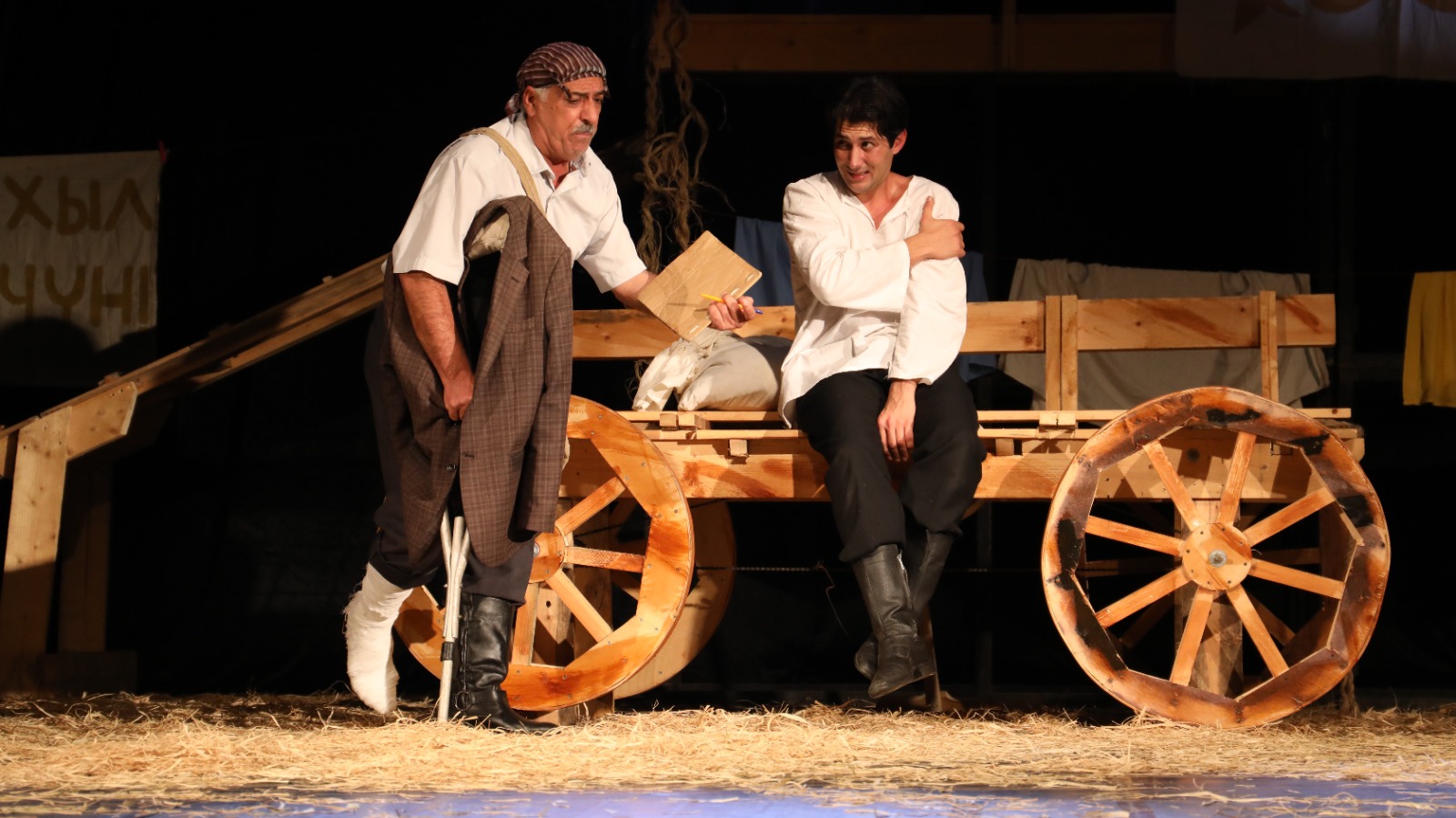 Lənkəran Dövlət Dram Teatrı “Cəmilə” tamaşasının ikinci premyerasını Bakıda keçirib (FOTO)