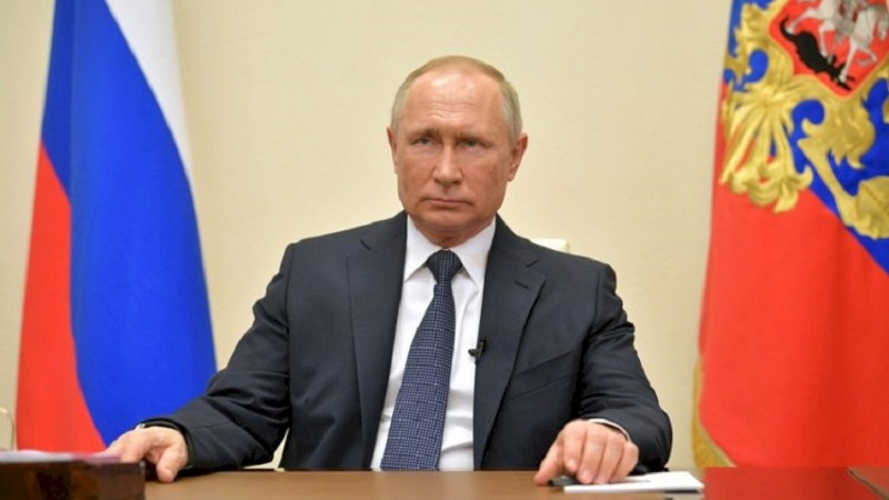 Putin prezidentliyə namizədliyini açıqladı