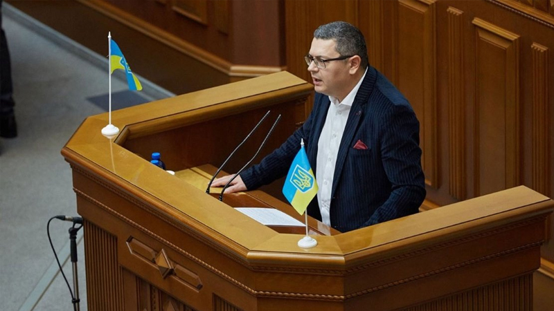 Ukraynalı deputat Fikonun səfərini ləğv etməyi tələb edir