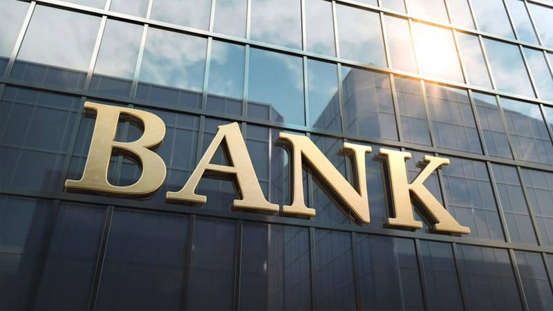 Azərbaycanda kapitalı 100 milyon manatdan aşağı olan banklar açıqlandı