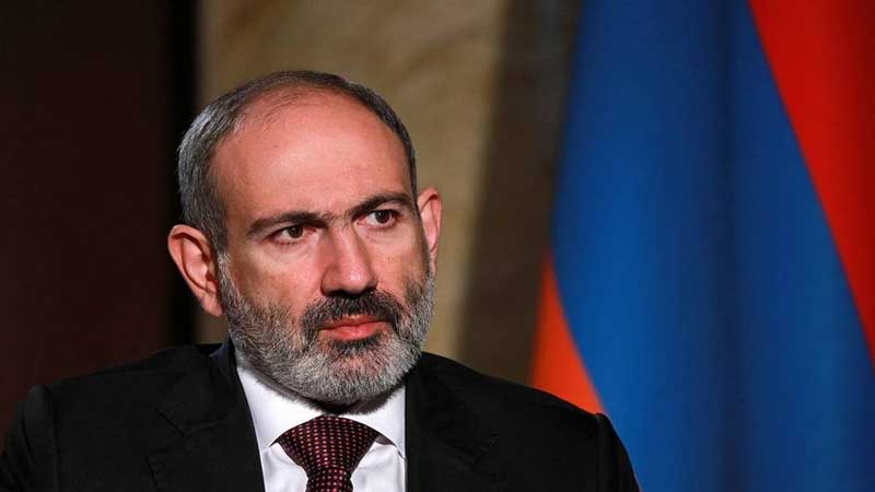 Bu il Ermənistan hakimiyyəti üçün sonuncu ola bilər: Erməni politoloq üç senari açıqladı