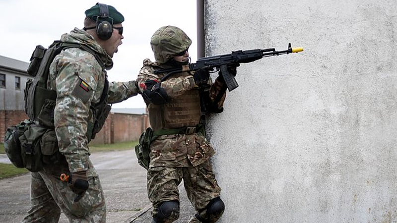 Vəziyyət ciddiləşir: 4 NATO ölkəsi Ukraynaya qoşun yeridə bilər