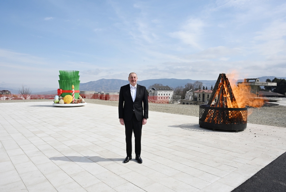 Prezident Xankəndidə Novruz tonqalını alovlandırdı (FOTOLAR)