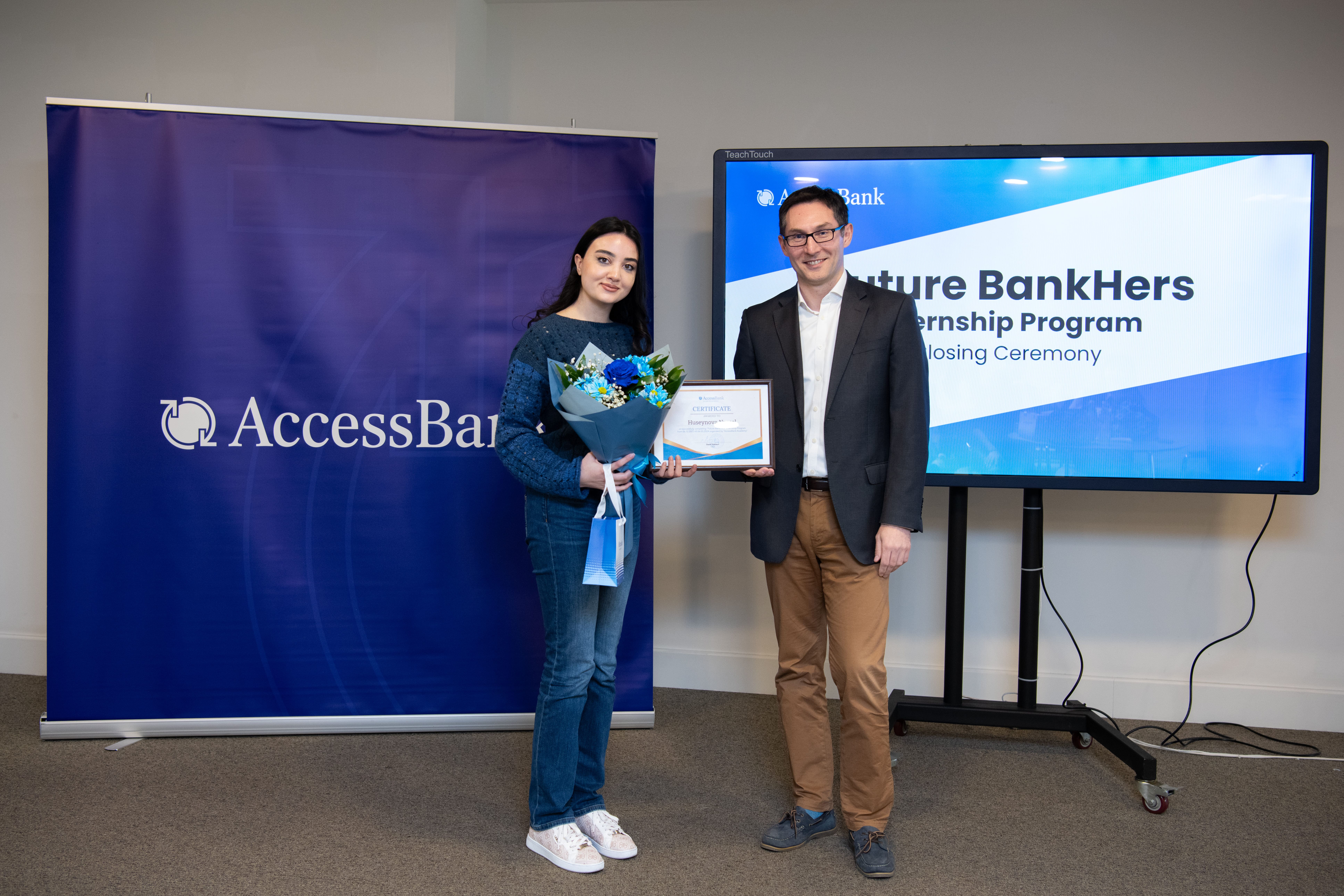 AccessBank “Future BankHers” təcrübə proqramının bitməsini qeyd edir