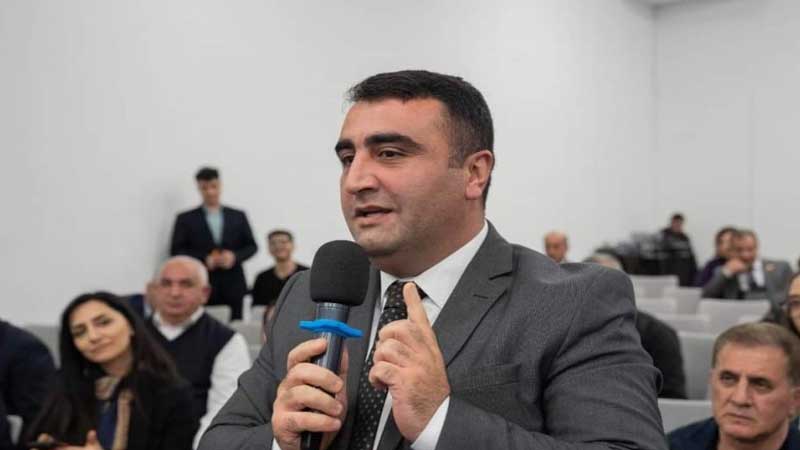 Emin Tarverdiyev: PA rəsmisi ilə görüşdə informasiya xidməti haqqının qaldırılması təklifim müsbət qarşılandı