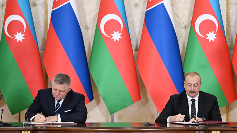 Azərbaycan-Slovakiya sənədləri imzalandı (FOTO)