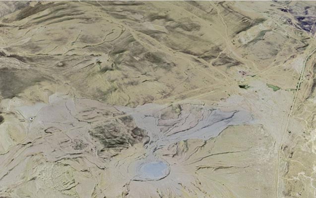 Bakı yaxınlığında vulkan: Güzdək Bozdağı palçıq vulkanı püskürdü