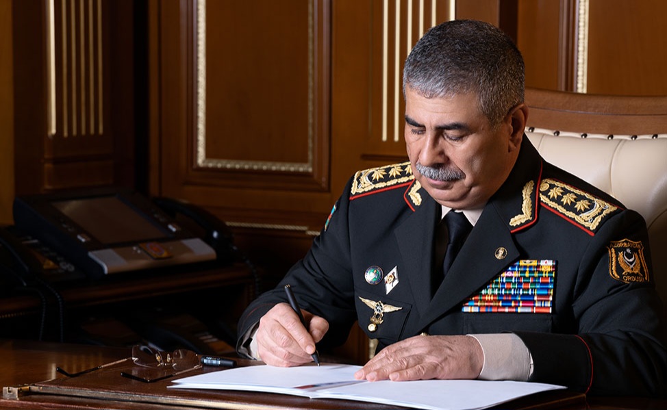 Zakir Həsənov generalı vəzifəsindən azad etdi