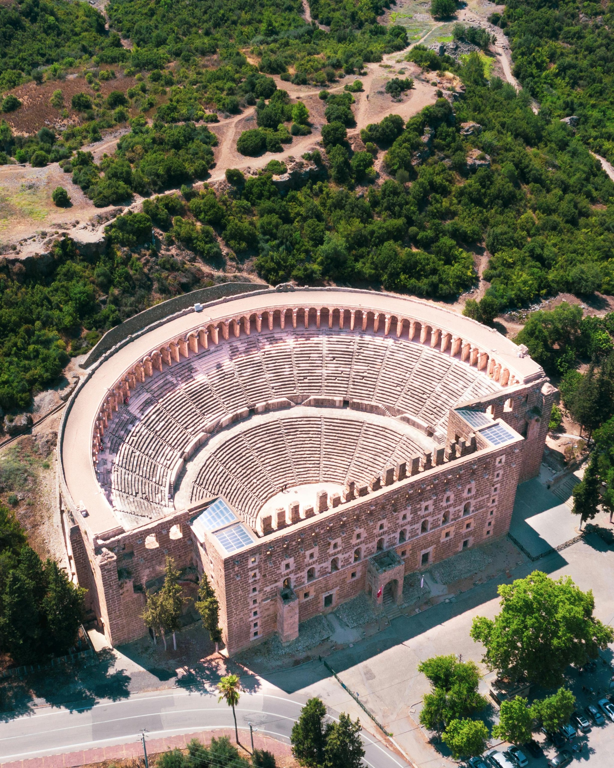 Antalyanın simvolu sayılan qədim Aspendos şəhəri (FOTO)