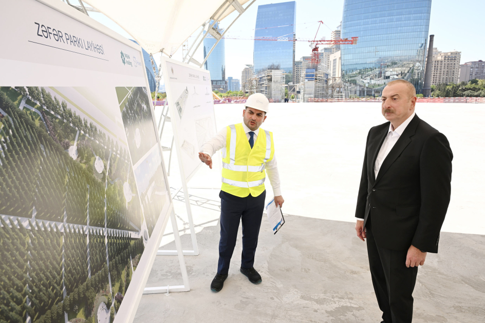 Prezident Zəfər parkında aparılan tikinti işləri ilə tanış oldu (FOTOLAR)