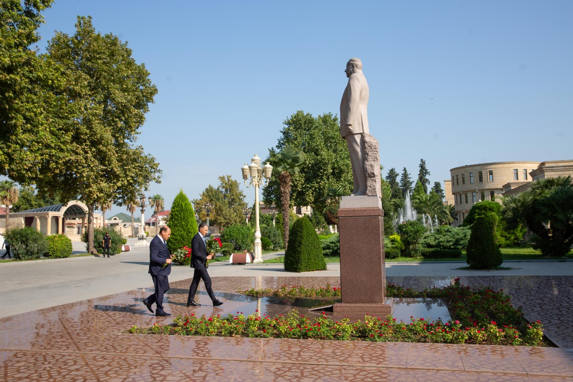 Rəşad Nəbiyev Bərdədə vətəndaşları qəbul etdi (FOTO)