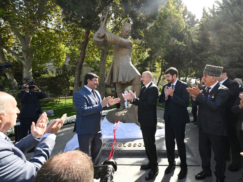 Prezident Aşıq Ələsgərin abidəsinin açılışında iştirak etdi (YENİLƏNİB)