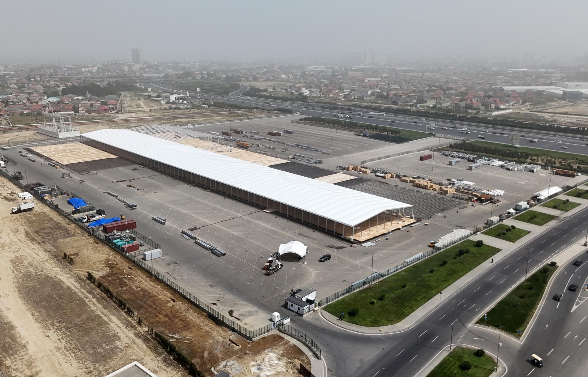 Prezident Bakı Olimpiya Stadionunun ərazisində COP29-a hazırlıqla bağlı görülən işlərlə tanış olub (FOTO)