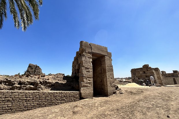 Arxeoloqlar II Ramzesin qılıncını tapdı (FOTO)