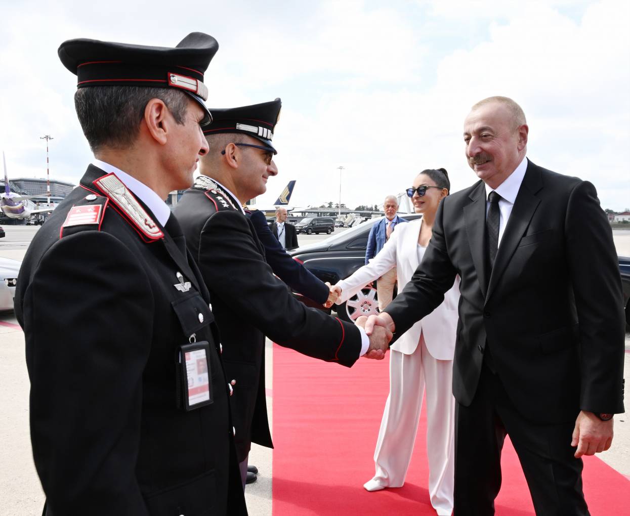 Prezidentin İtaliyaya səfəri başa çatdı (FOTO)